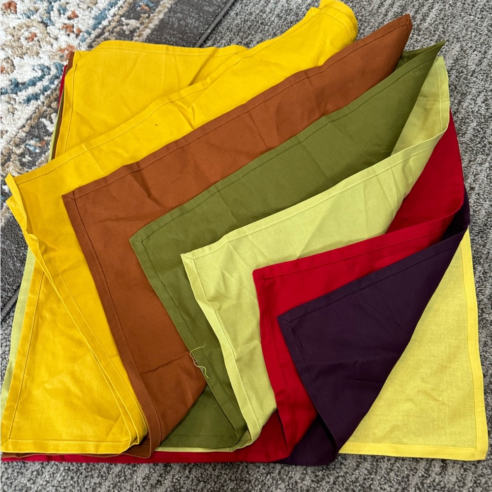 8 Miscellaneous Colored Napkins‎ 19.5x19.5